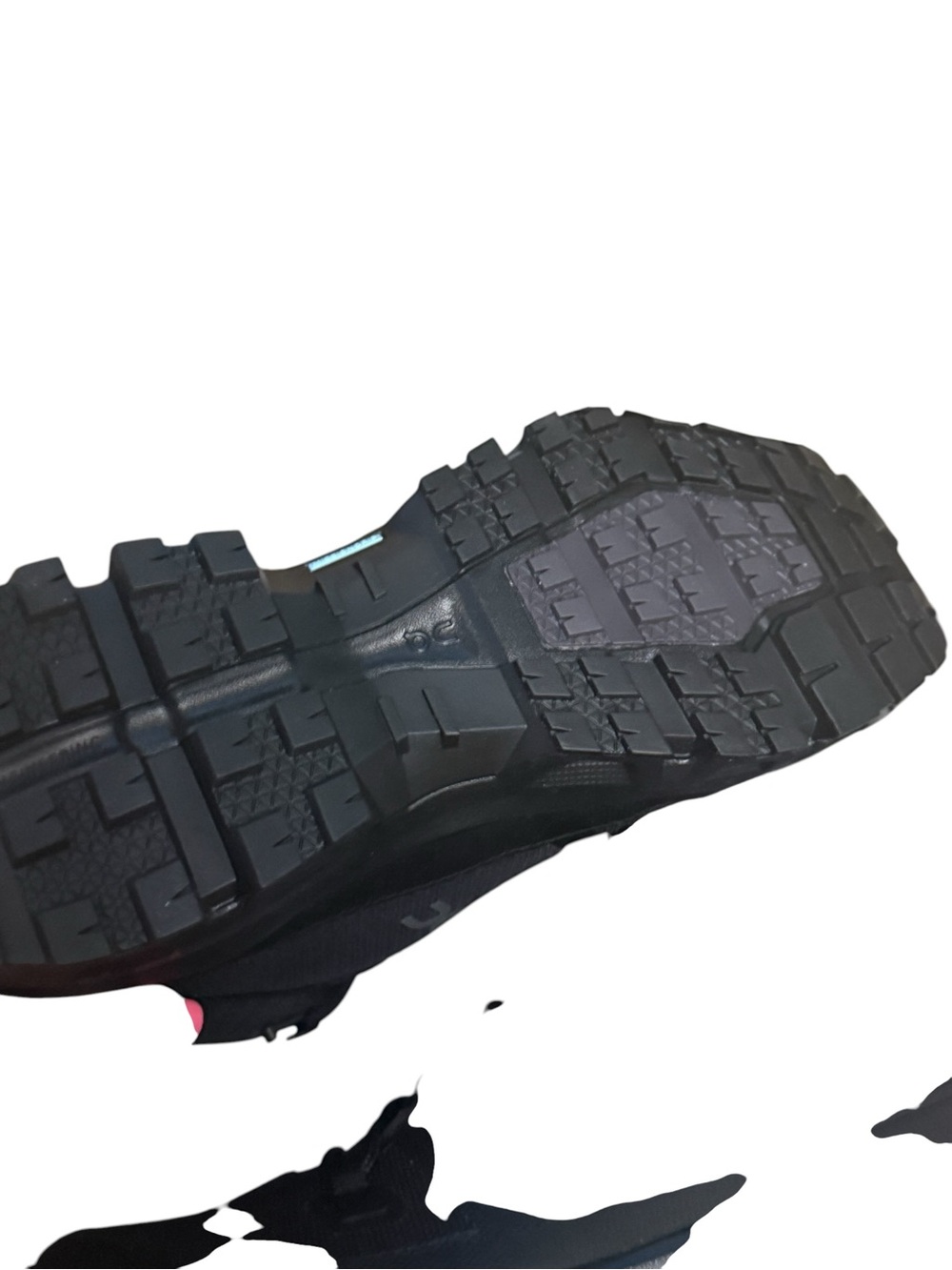 On Running Black Waterproof Mid-Top Trail Boots Size 9.5 NEW IN BOX - Picture 2 of 4